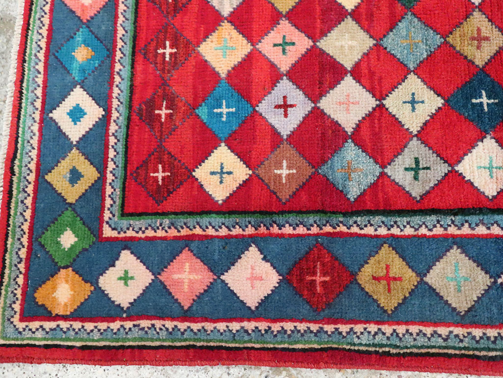 mahal Rug - # 106047
