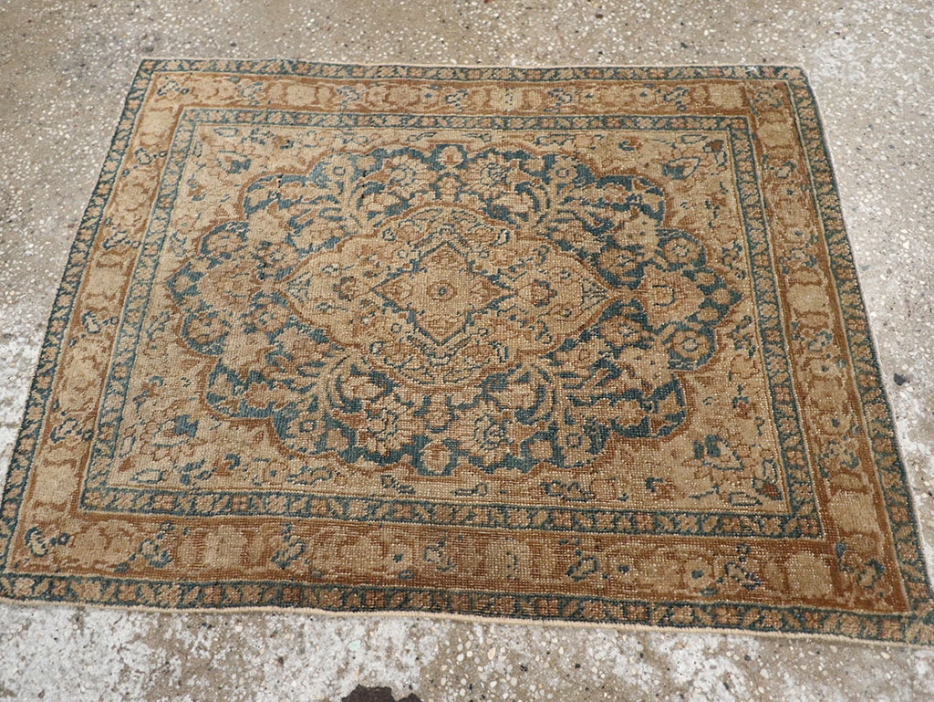 meshed Rug - # 101164