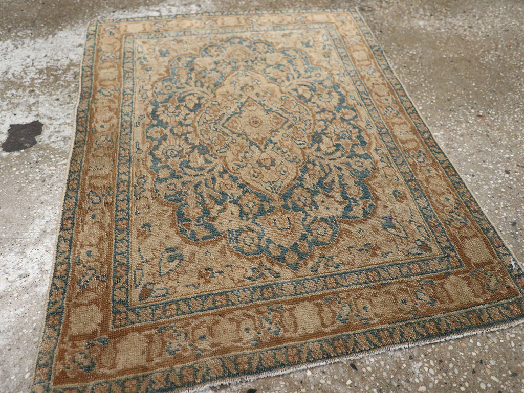 meshed Rug - # 101164
