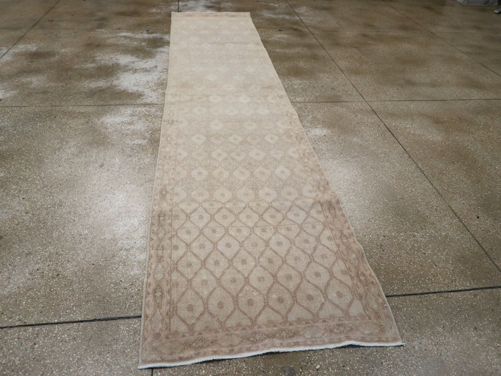 meshed Rug - # 103609