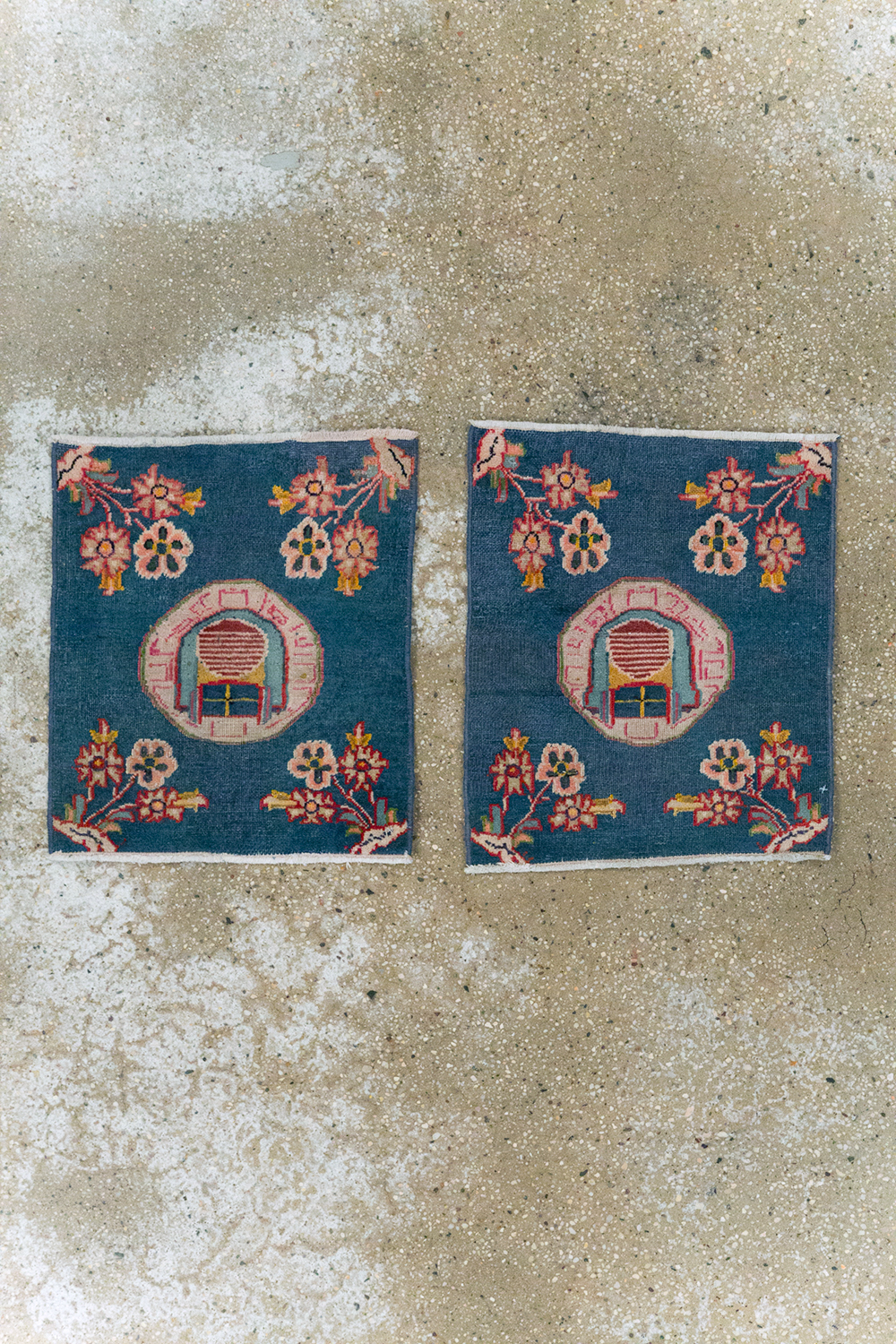 meshed Rug - # 105207