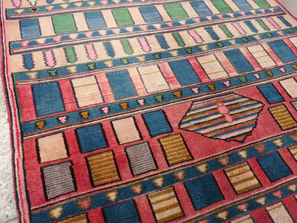 meshed Rug - # 106074