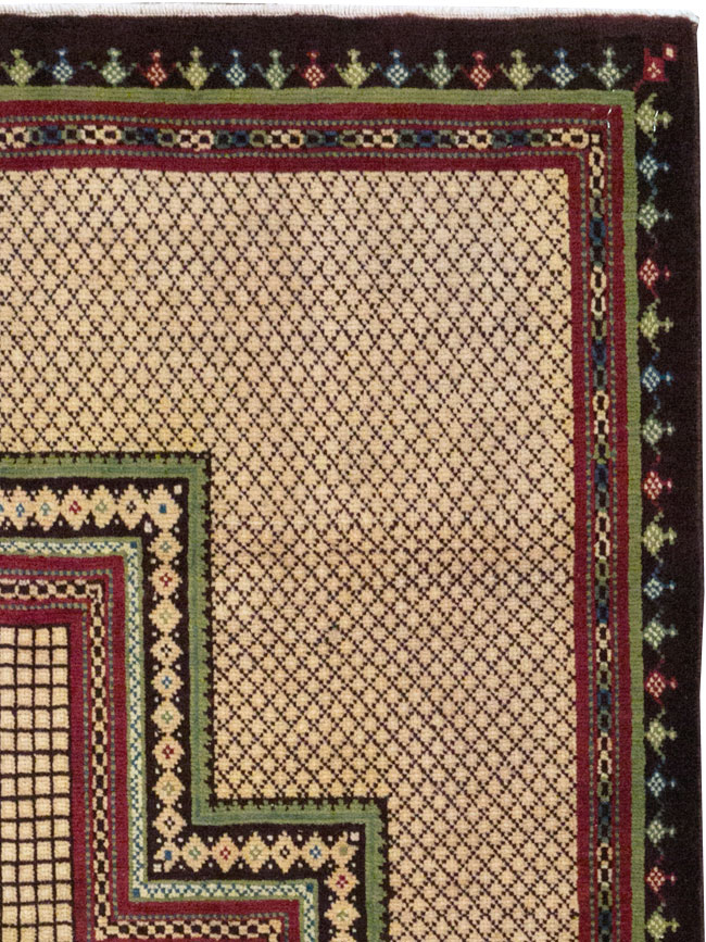 meshed Rug - # 108021