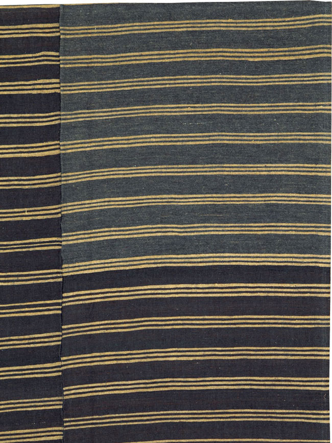 mid Rug - # 105584