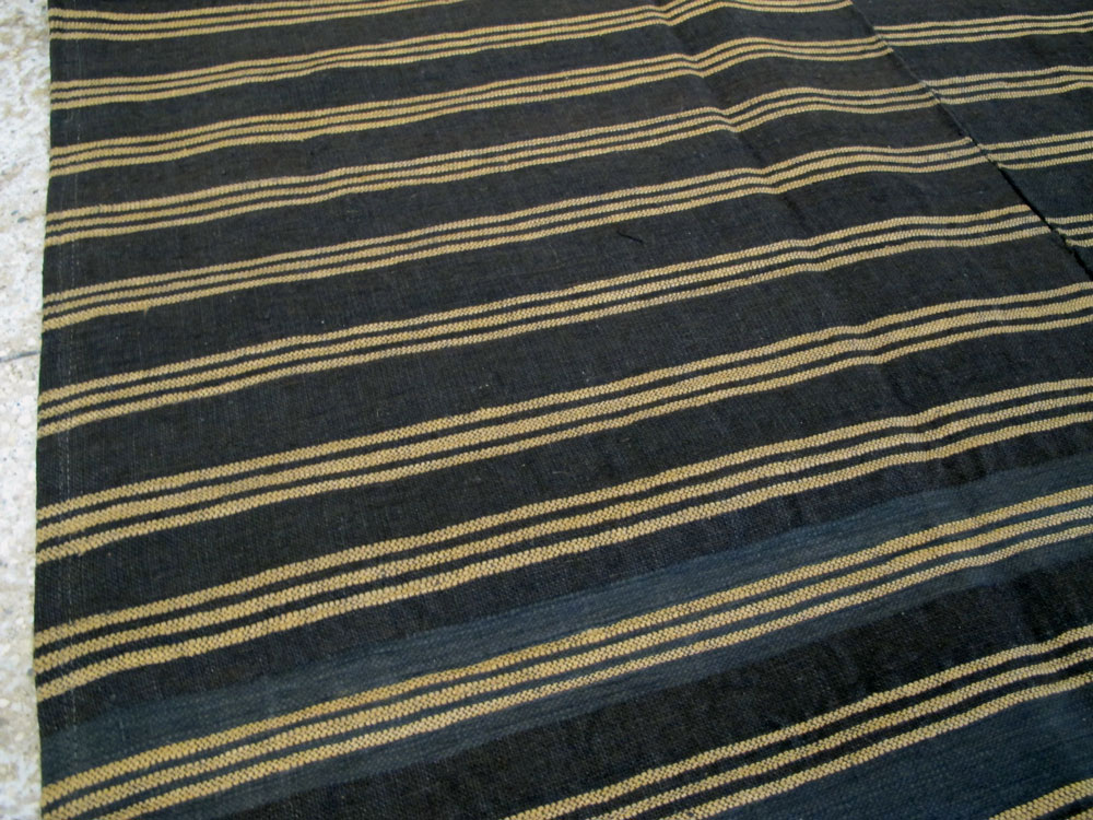 mid Rug - # 105584