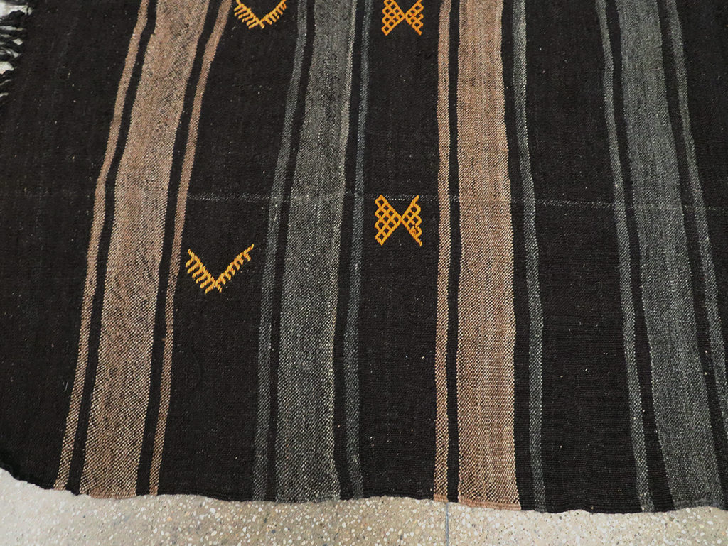 mid Rug - # 107375