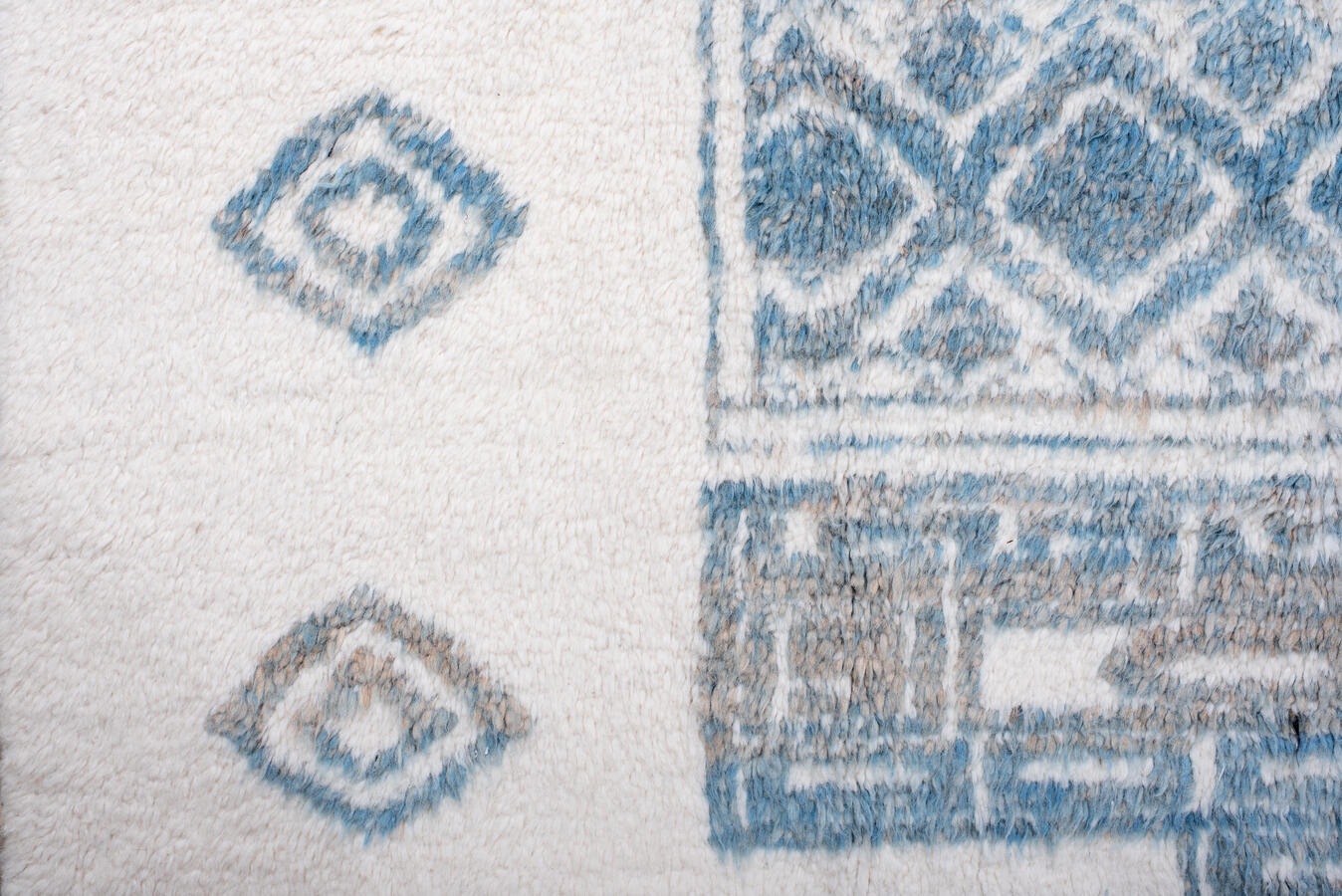 Modern moroccan Carpet - # 58213