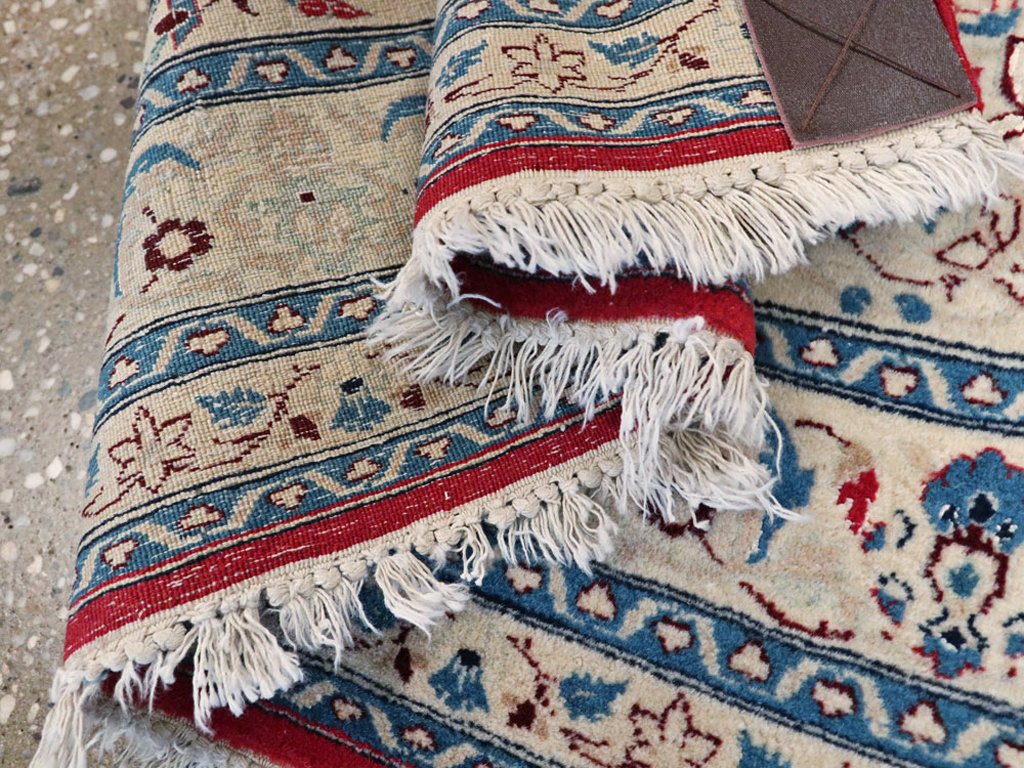 nain Rug - # 103777