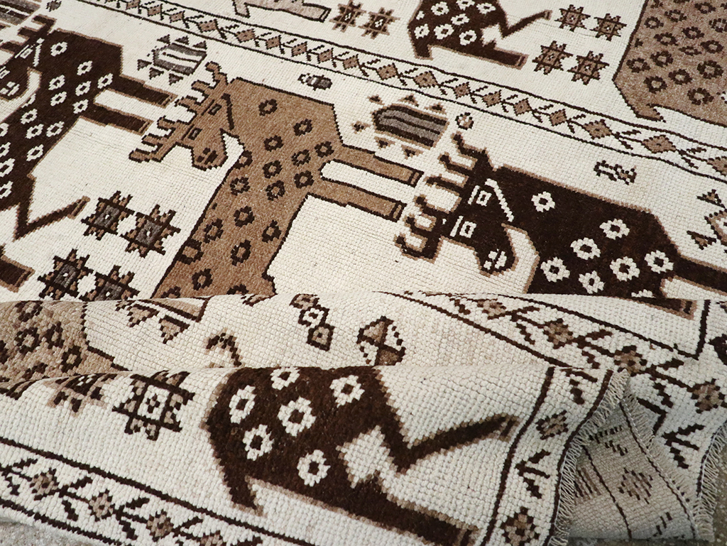 pictorial Carpet - # 109429