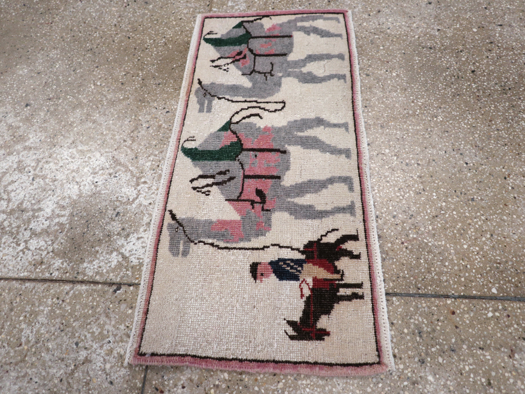 pictorial Rug - # 105306