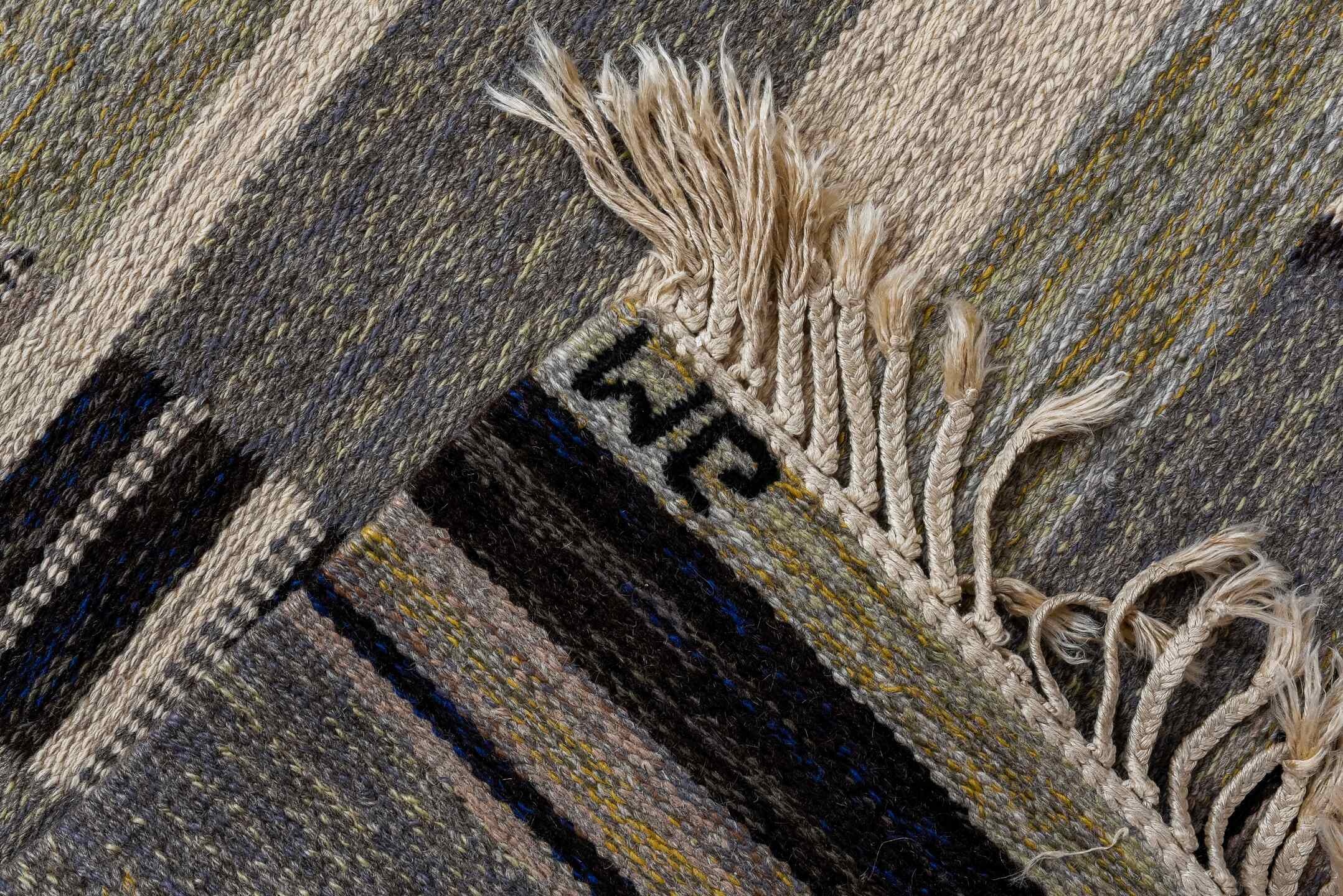 rollaken Rug - # 126917