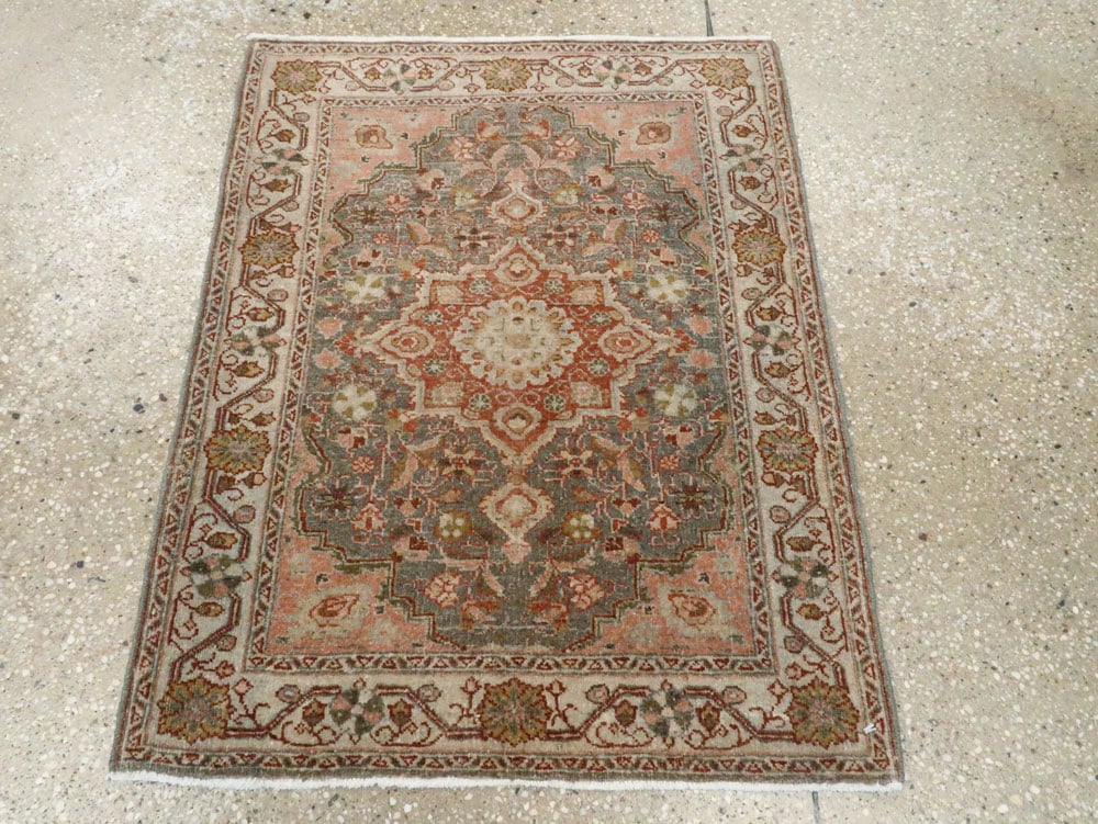 sarouk Rug - # 102690