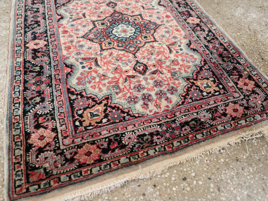 sarouk Rug - # 107962