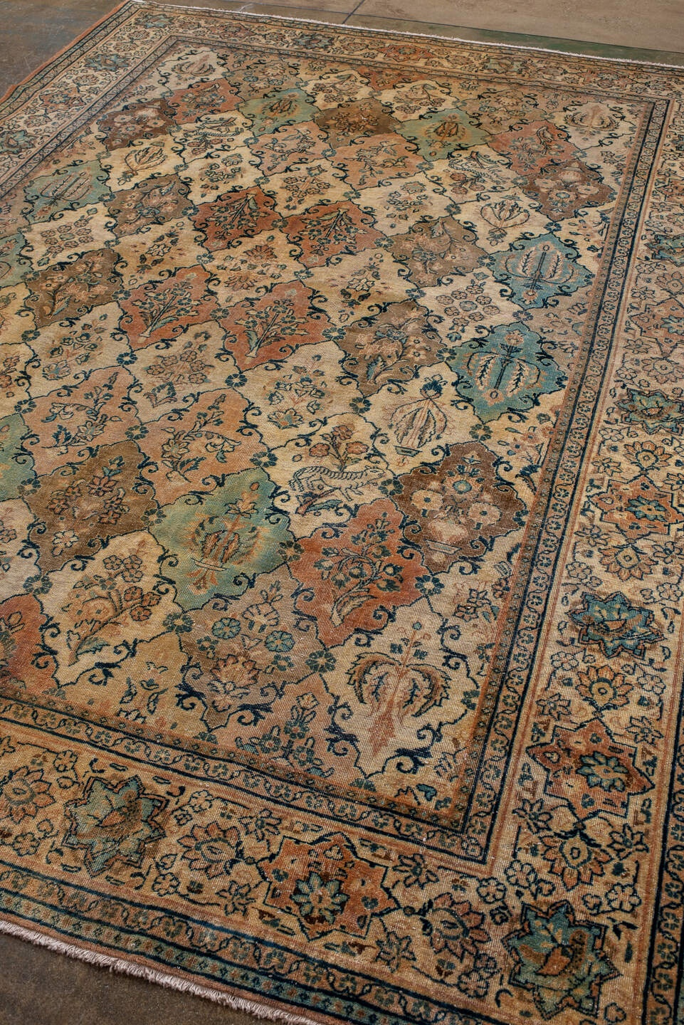 sarouk Rug - # 128128