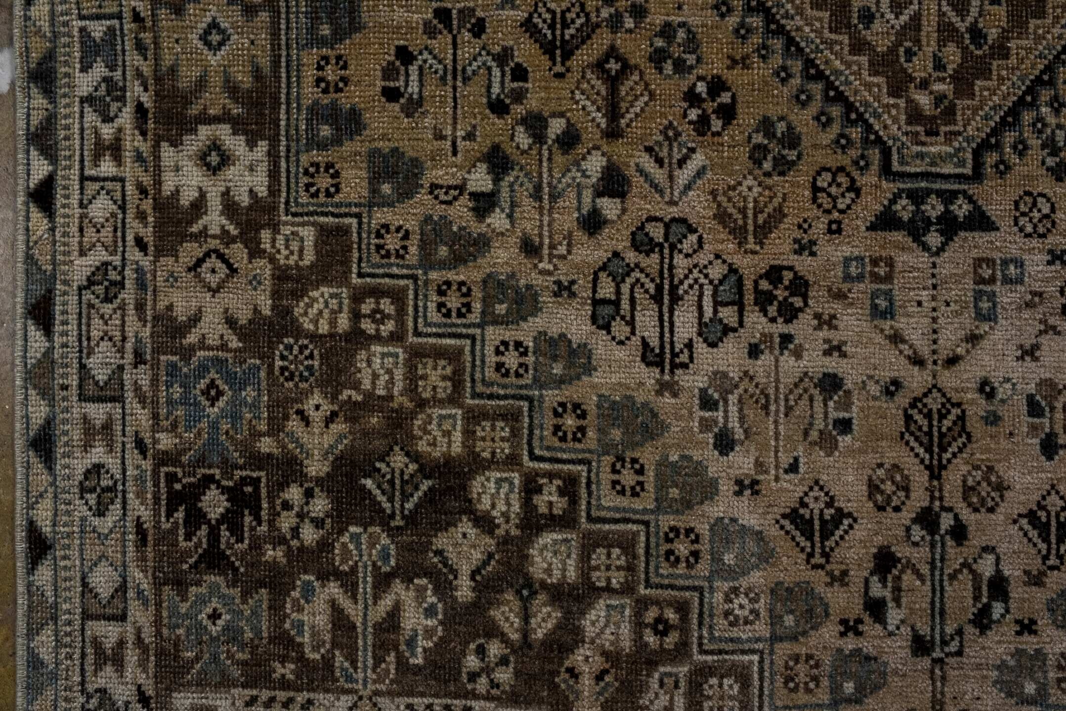 shiraz Rug - # 125703