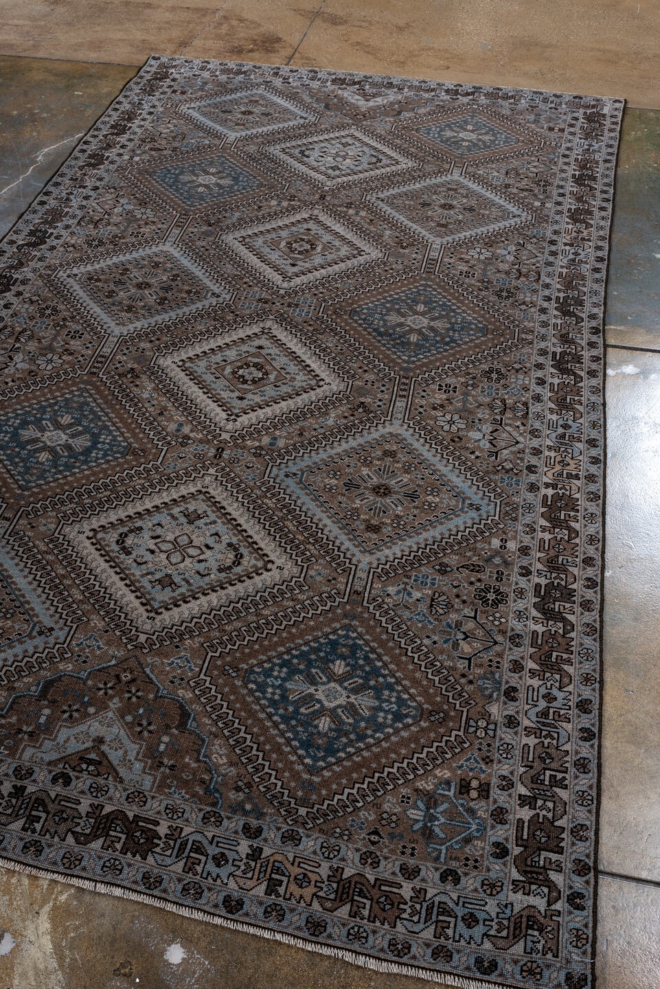 shiraz Rug - # 127646