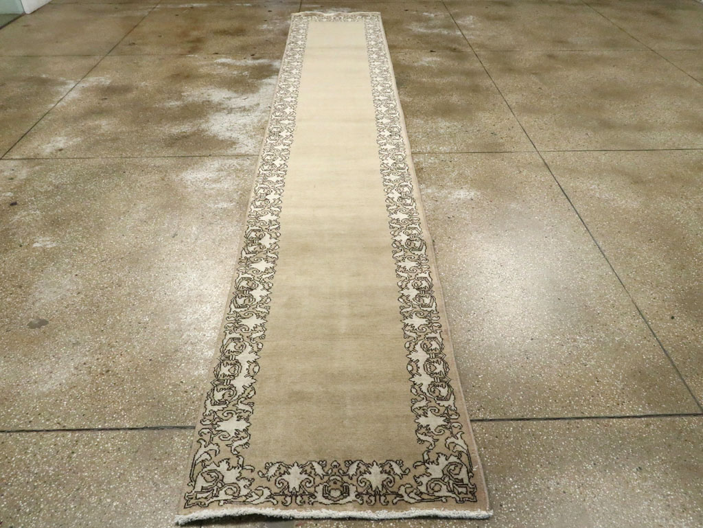 tabriz Runner - # 102431