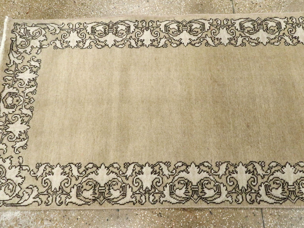 tabriz Runner - # 102431