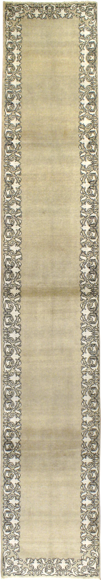tabriz Runner - # 102431