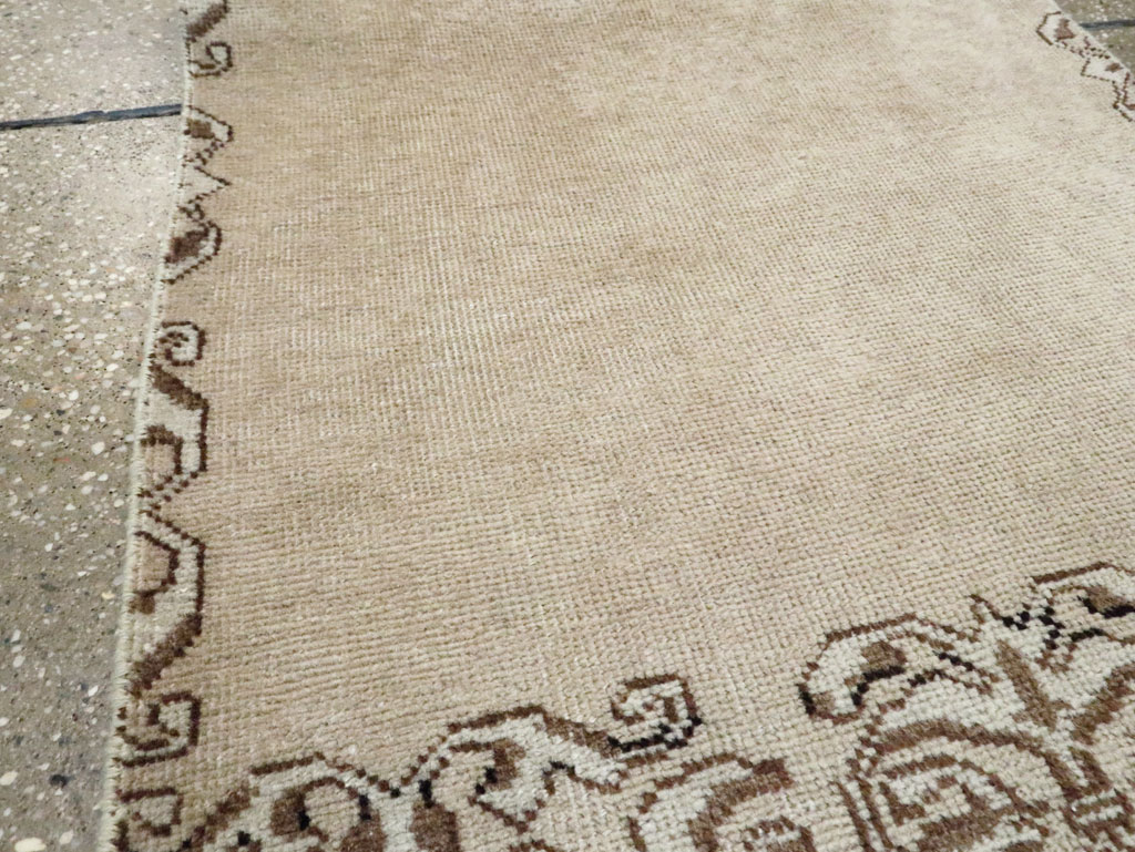 tabriz Runner - # 102877