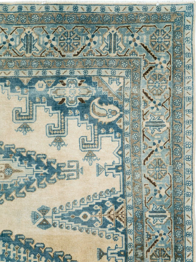 veece Carpet - # 106583