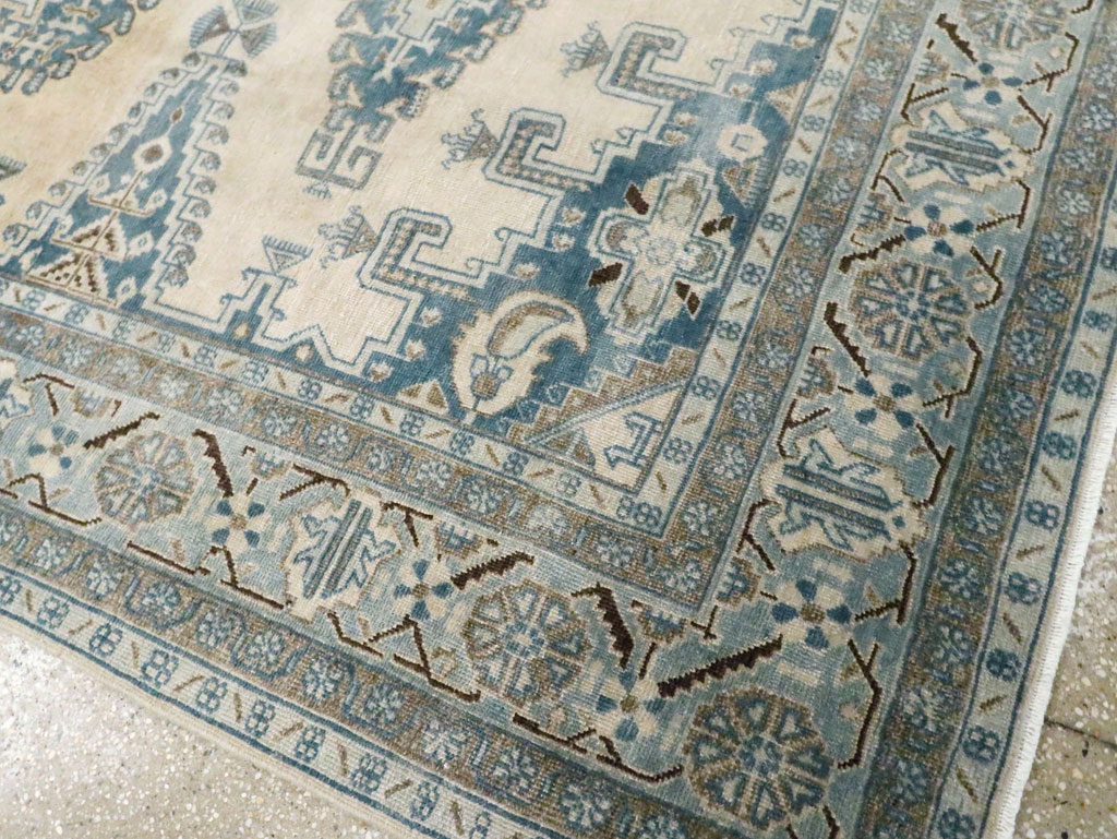veece Carpet - # 106583