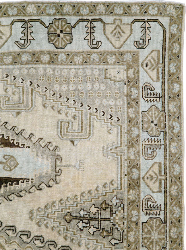 veece Carpet - # 107216