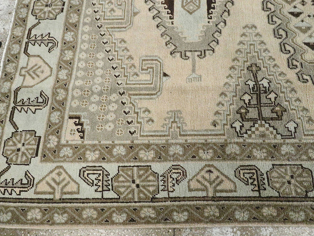 veece Carpet - # 107216