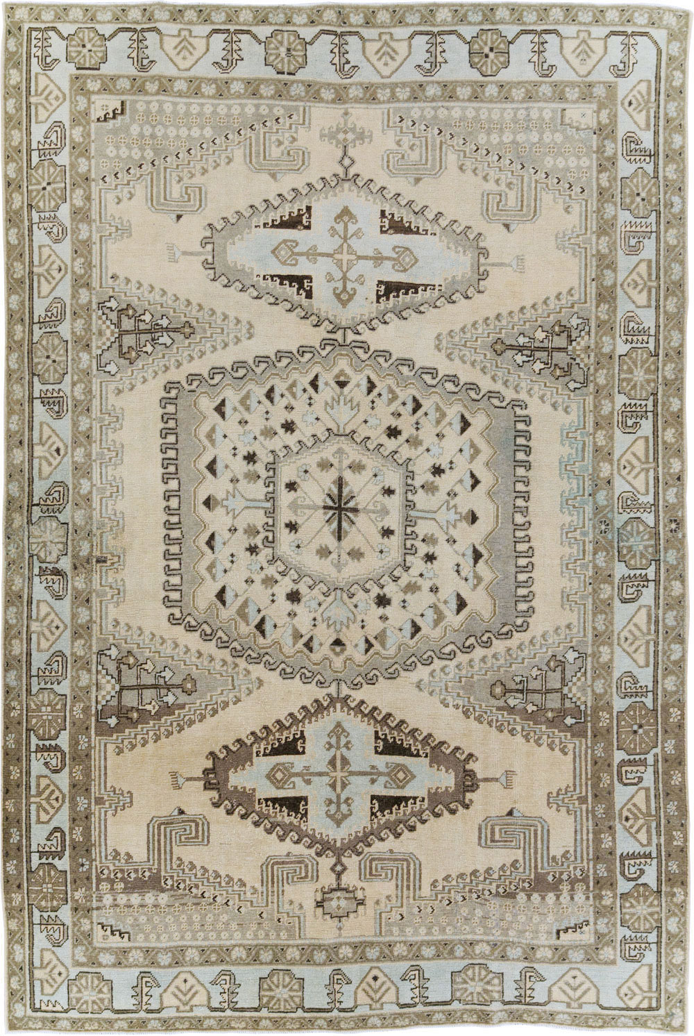 veece Carpet - # 107216