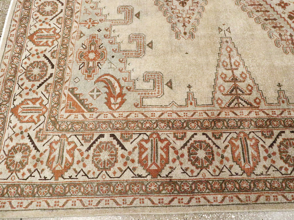 veece Carpet - # 107303