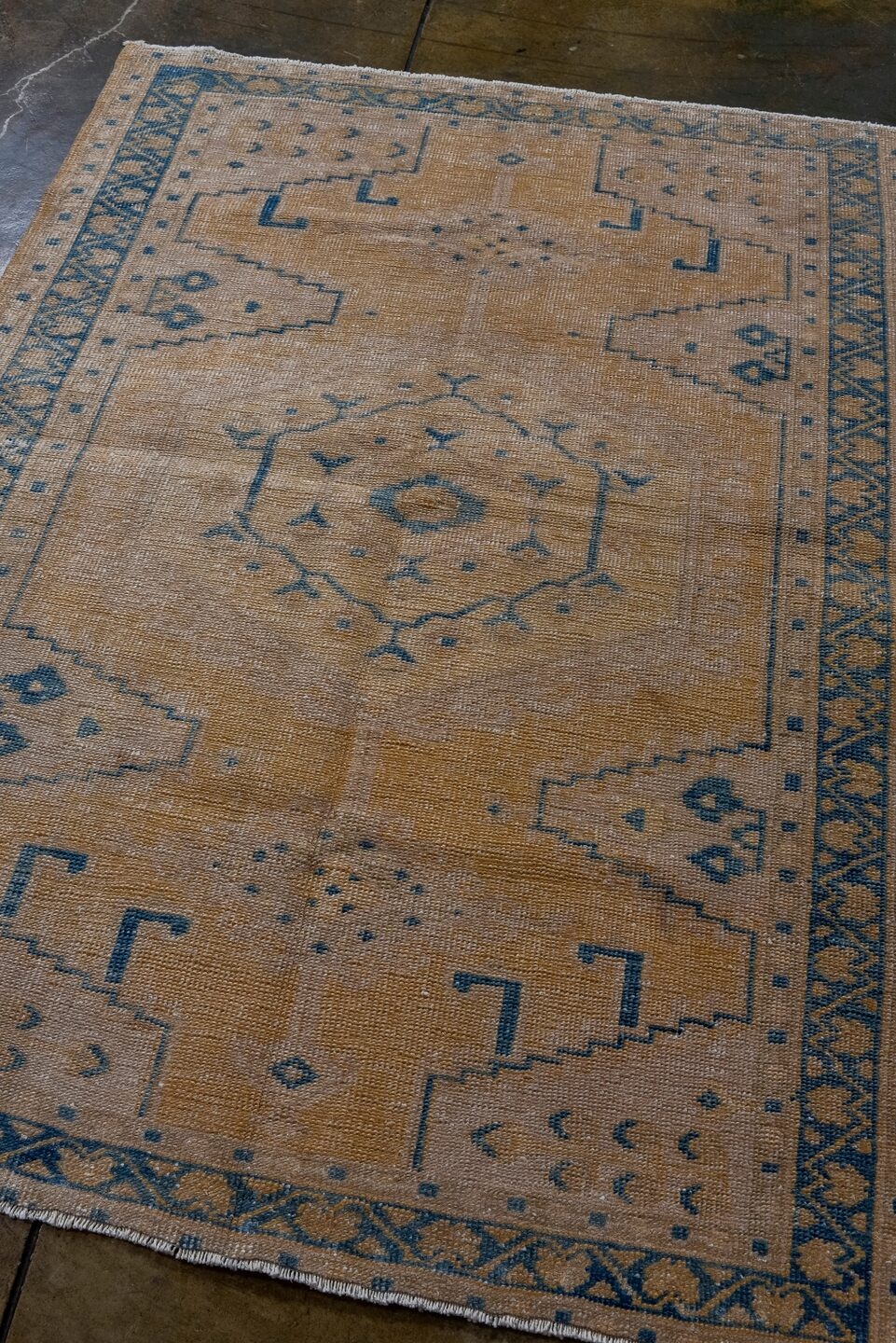 veece Rug - # 126065