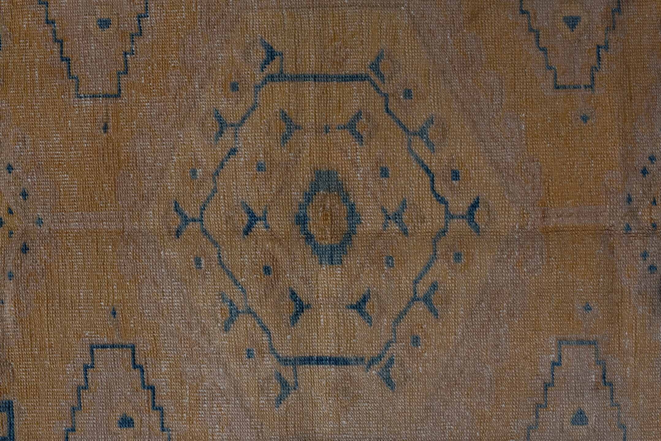 veece Rug - # 126065