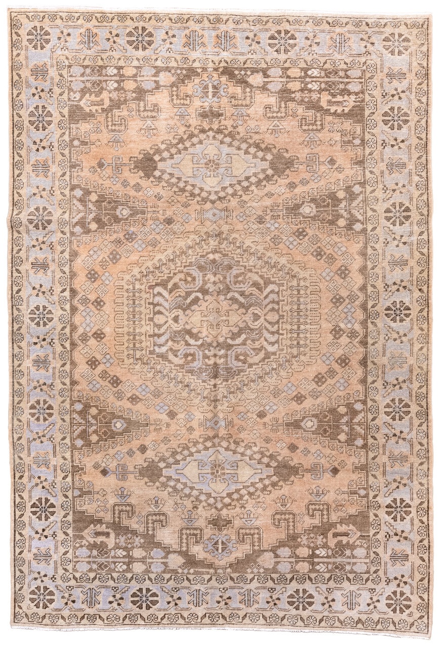 veece Rug - # 128682