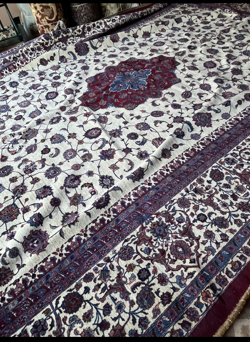 Vintage meshed Carpet - # 78270