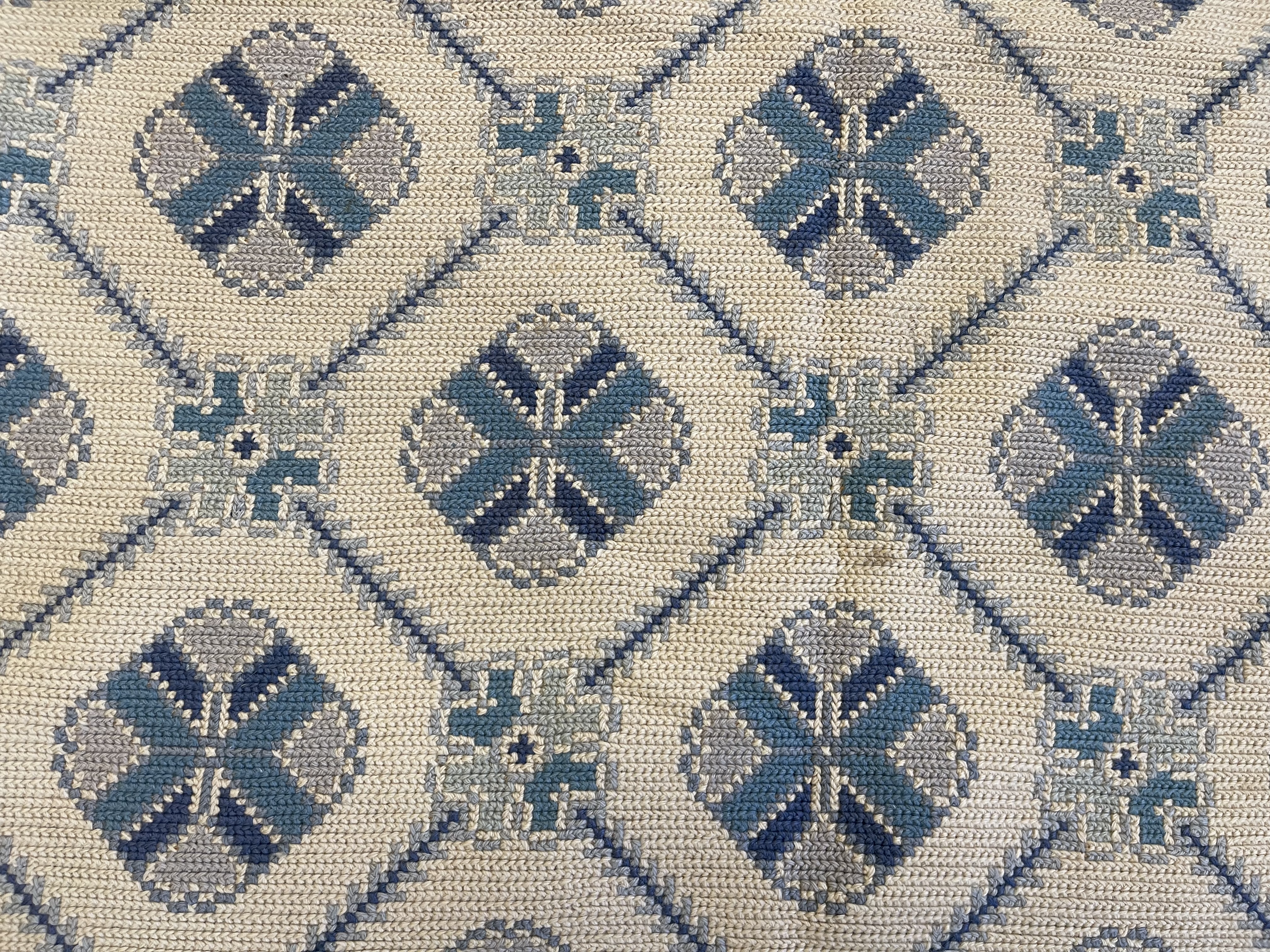 Vintage needlepoint, portuguese Carpet - # 78285