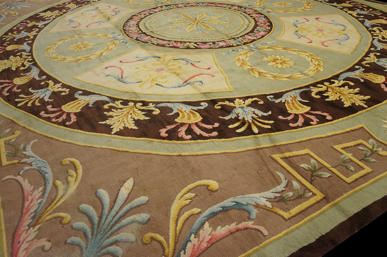 Vintage savonnerie Carpet - # 78286