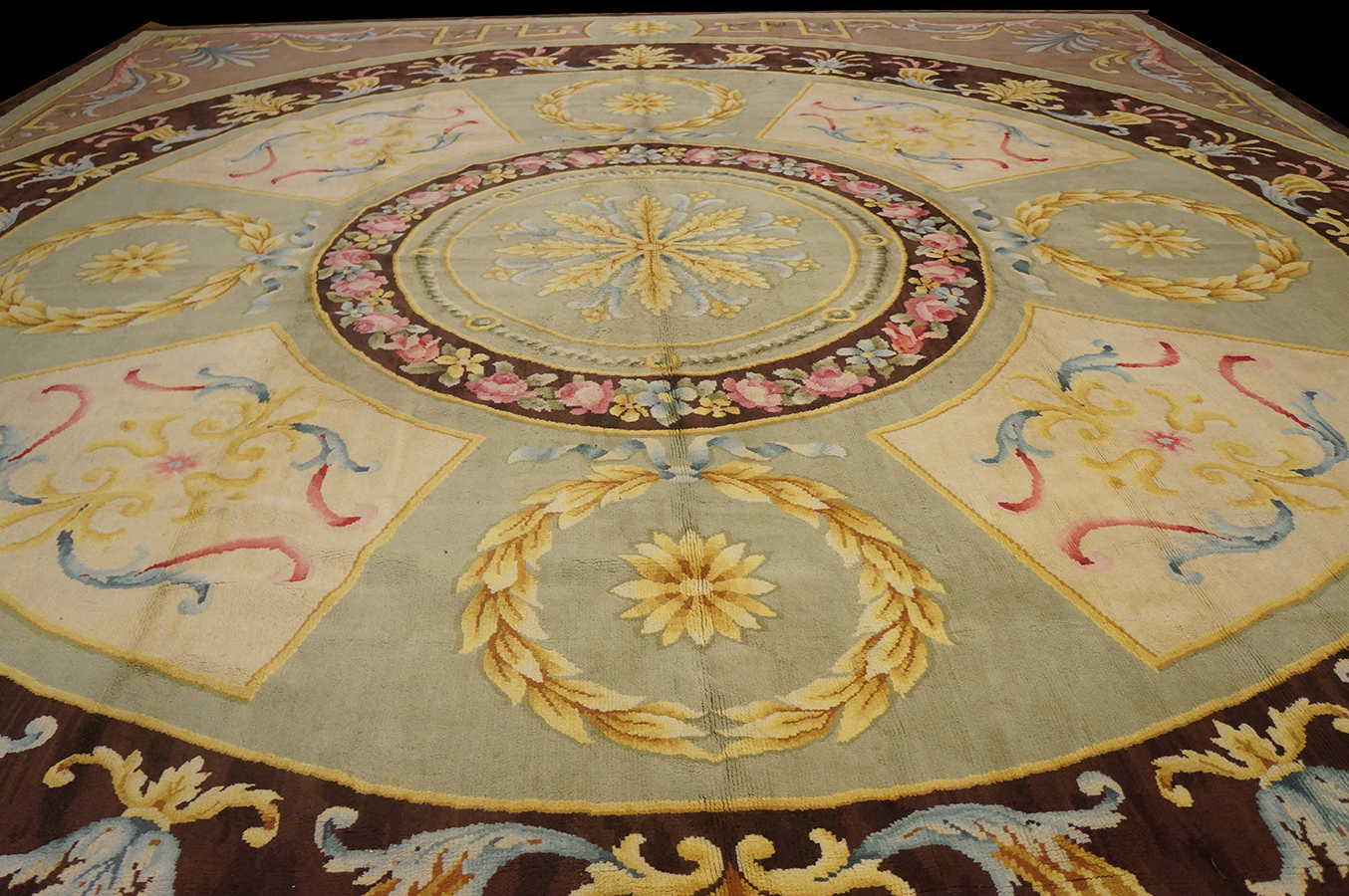 Vintage savonnerie Carpet - # 78286